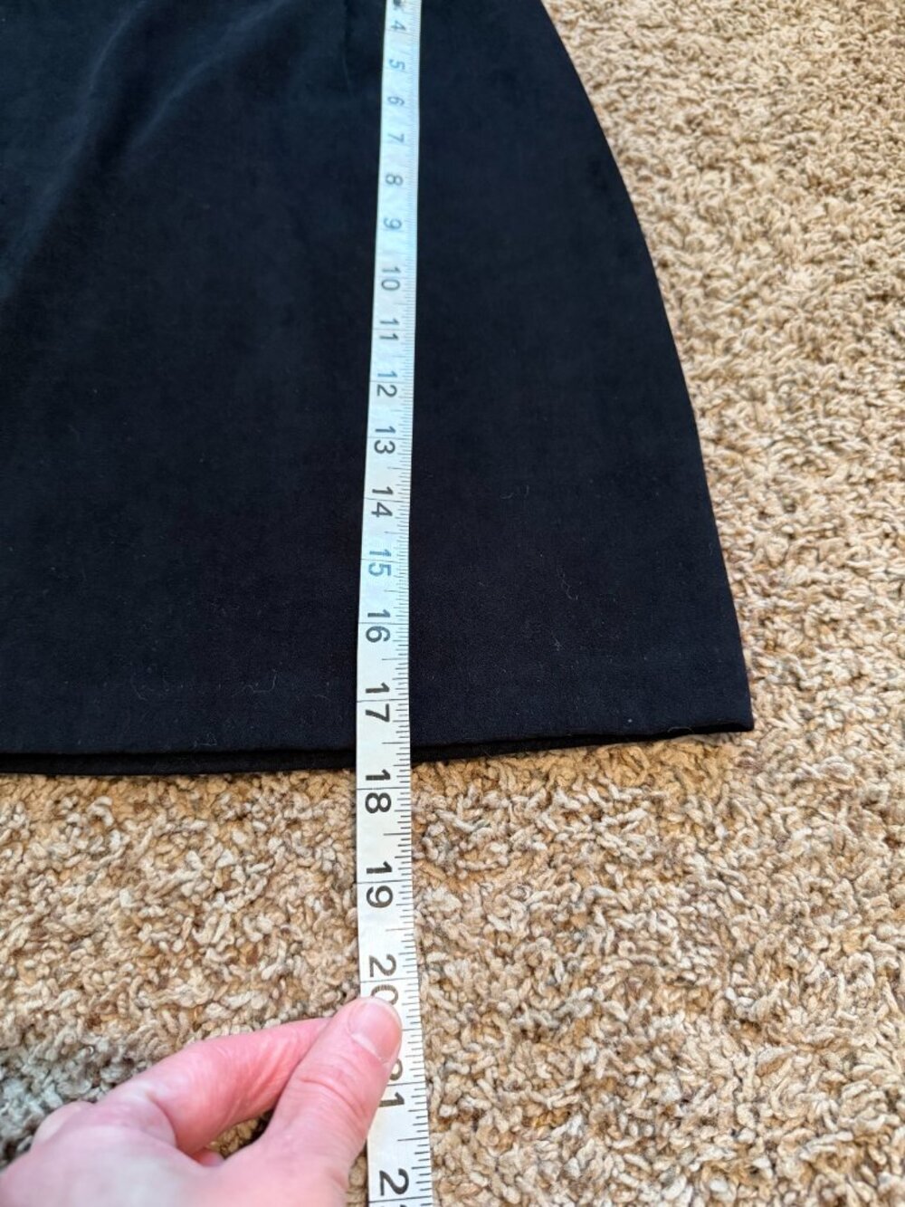 Briggs New York Vintage Black Velvet Pencil Skirt - Size 4P Minimalist - Picture 13 of 14